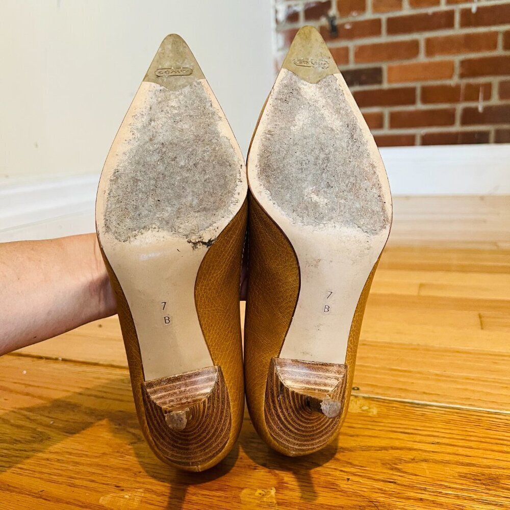 Authentic Vintage Coach Pumps Heels Shoes Size 7 B - Picture 15 of 16